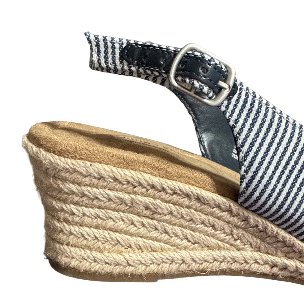 St. John's Bay Navy and White Sandals Buckle Wedge Rope Platform Women Size 10W